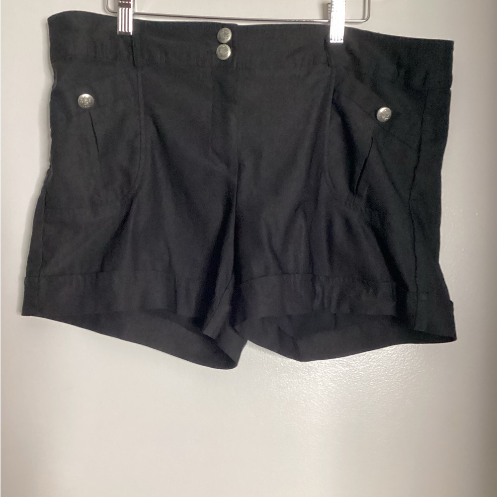 Color Swatch High Waist Black Tailored Fitted Shorts with Cuffed Hem 1X